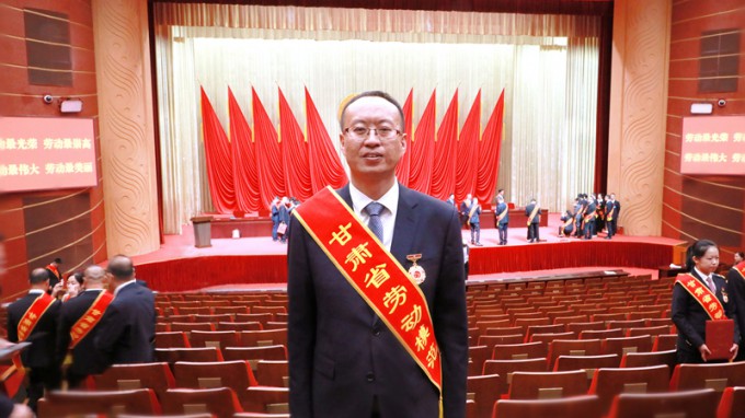 讓奮斗成為青春底色，為隴原水利繪就藍(lán)圖 | 記甘肅省勞動模范李長春